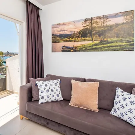 Seafront Flat With Excellent Sea View In *