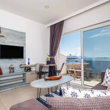 Apartman Seafront Flat With Excellent Sea View In Bodrum
